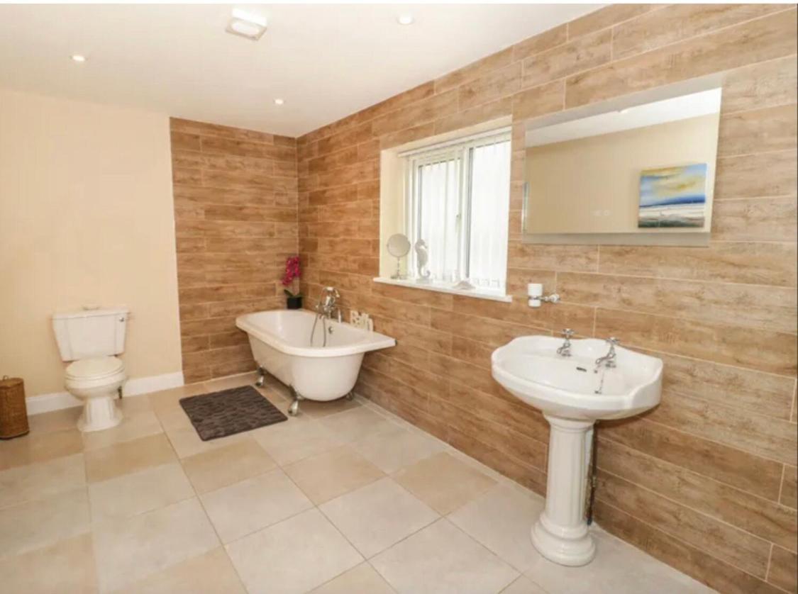 Ffynonn Wen Villa โรส์-ออน-ซี ภายนอก รูปภาพ